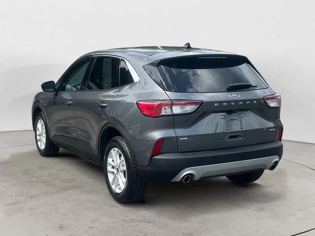 Used 2021 Gray Ford SE image 3