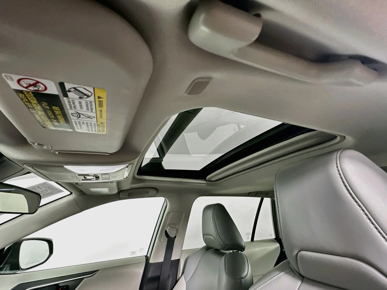 Used 2023 Gray Toyota XLE Premium image 23