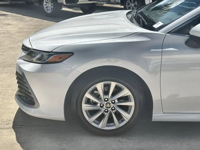 2024 Toyota Camry LE - Photo 31