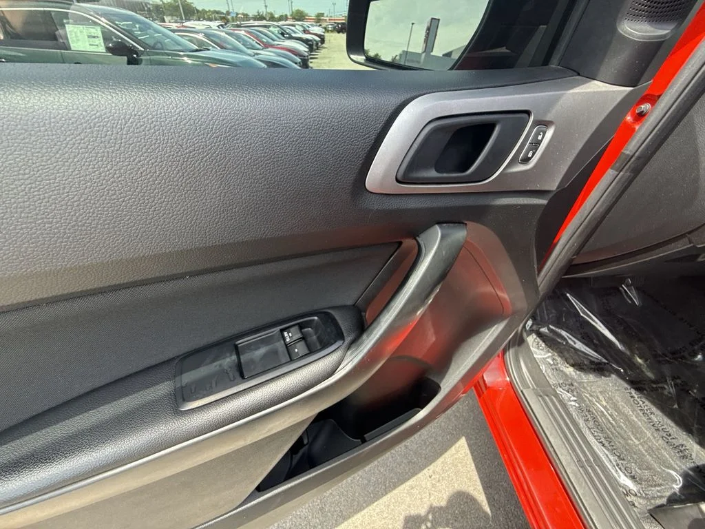 Used 2022 Red Ford XL image 13