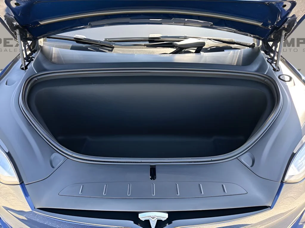Used 2022  Tesla Base image 36
