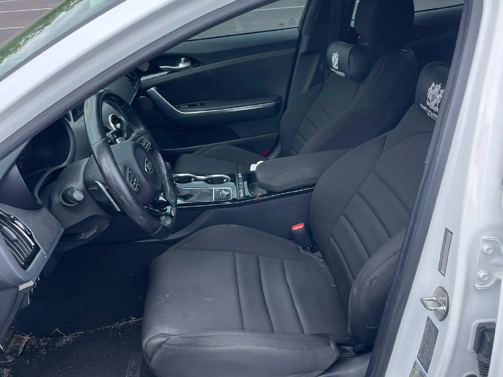Used 2020 White Kia GT-Line image 13