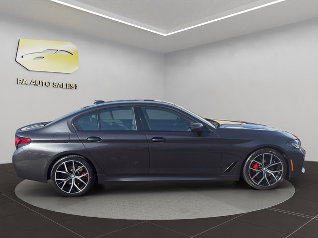 Used 2023 Dark Graphite Metallic BMW 530i xDrive image 8