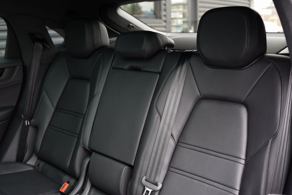 2026 Porsche Cayenne Coupe GTS - Photo 26