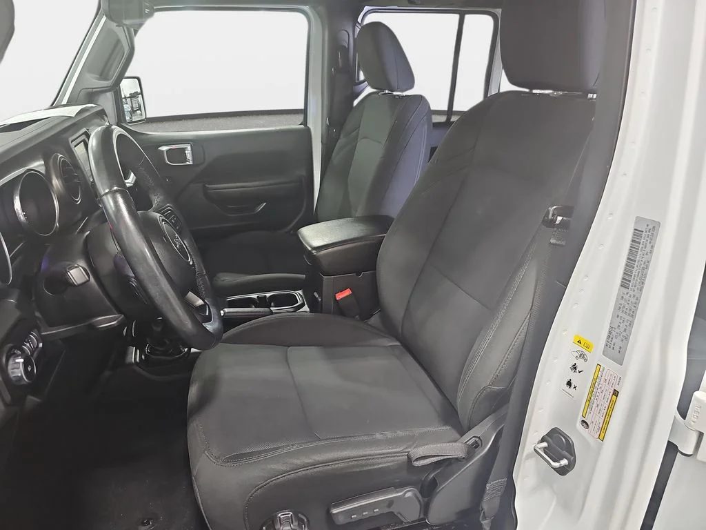 Used 2018 White Jeep Unlimited Sport S image 17