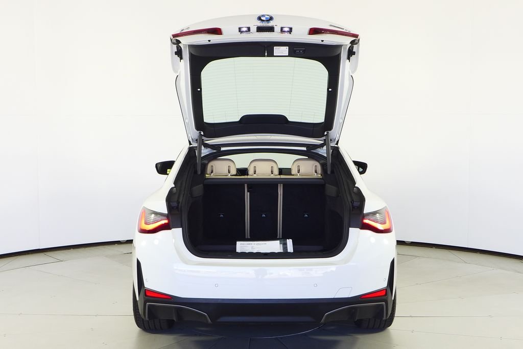 Used 2023 Alpine White BMW eDrive35 image 10