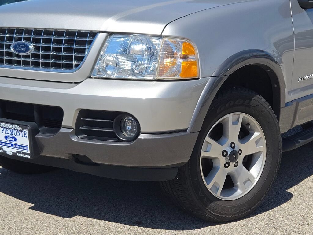 Used 2005  Ford XLT image 3