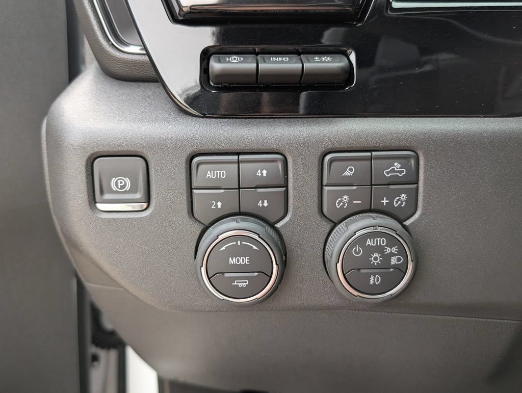 2025 Chevrolet Silverado 1500 ZR2 - Photo 16