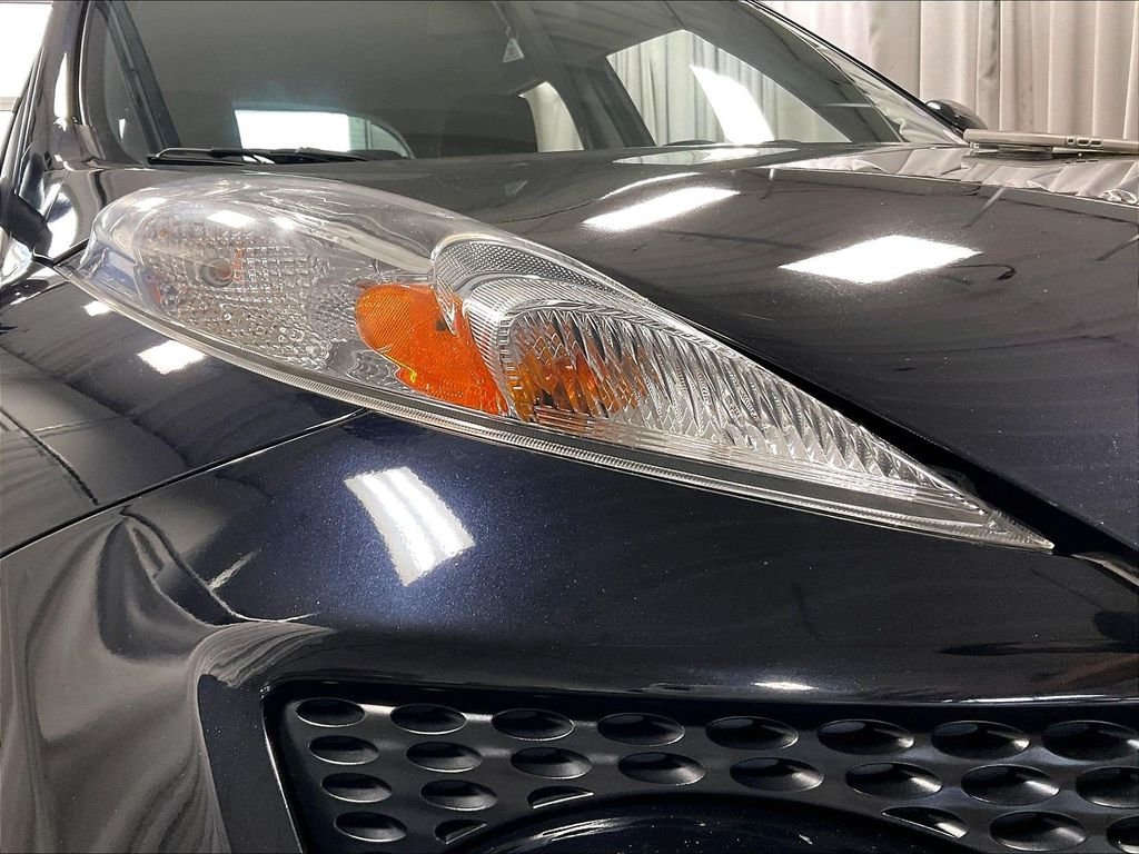 Used 2014 Black Nissan S image 31