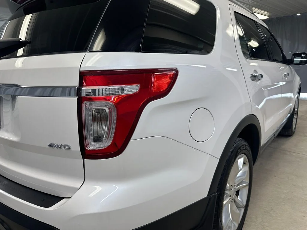 2014 Ford Explorer XLT - Photo 24
