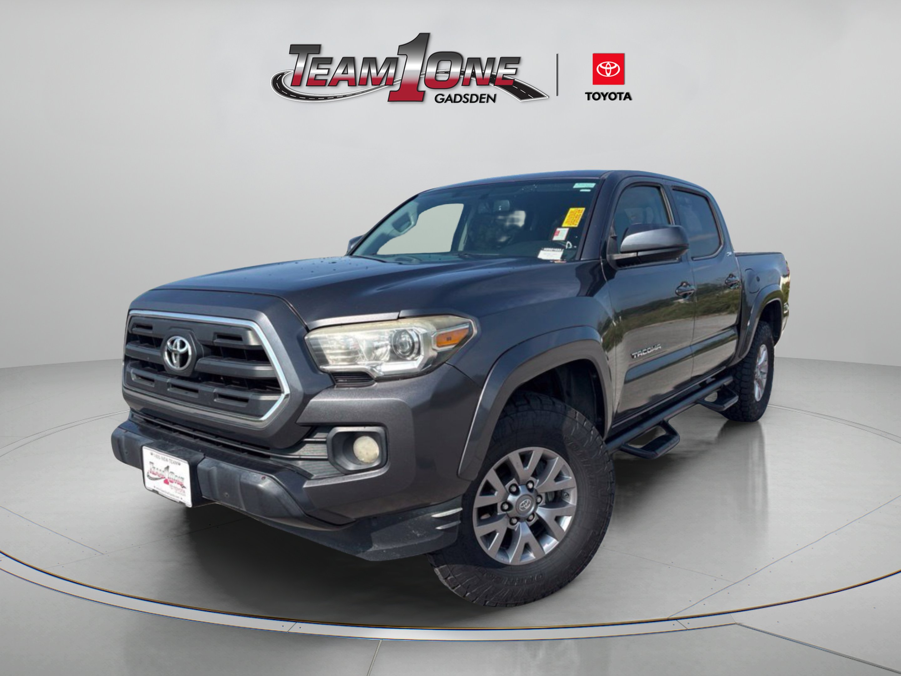 Used 2017 Magnetic Gray Metallic Toyota SR5 image 4