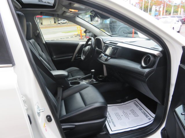 Used 2017 Blizzard Pearl Toyota Limited image 14