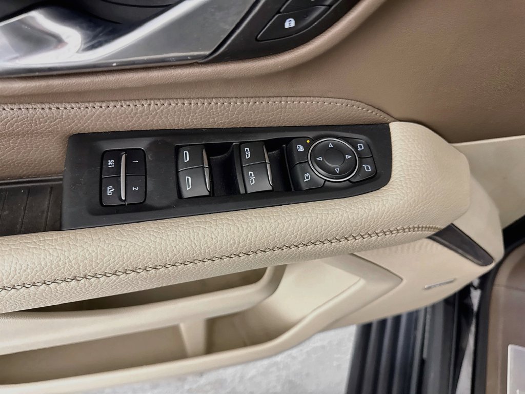 Used 2022 Black GMC Denali image 18