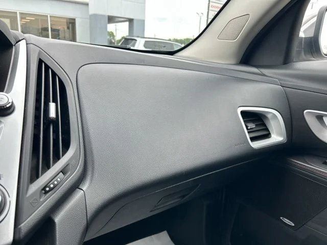 Used 2015 White Chevrolet LTZ image 34