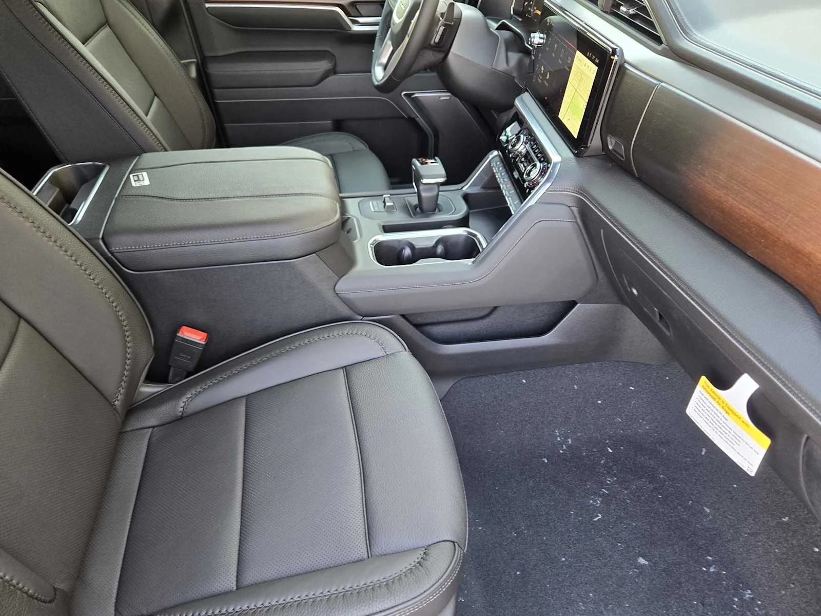 2026 GMC Sierra 1500 Denali - Photo 9