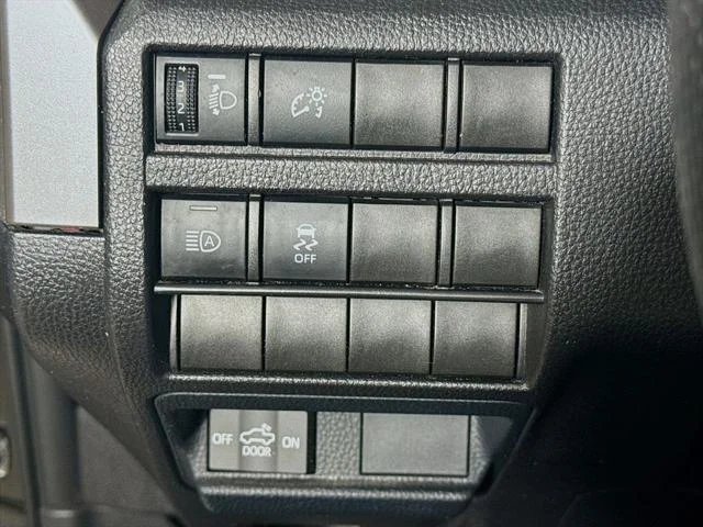Certified Used 2024 BLACK Toyota  image 11