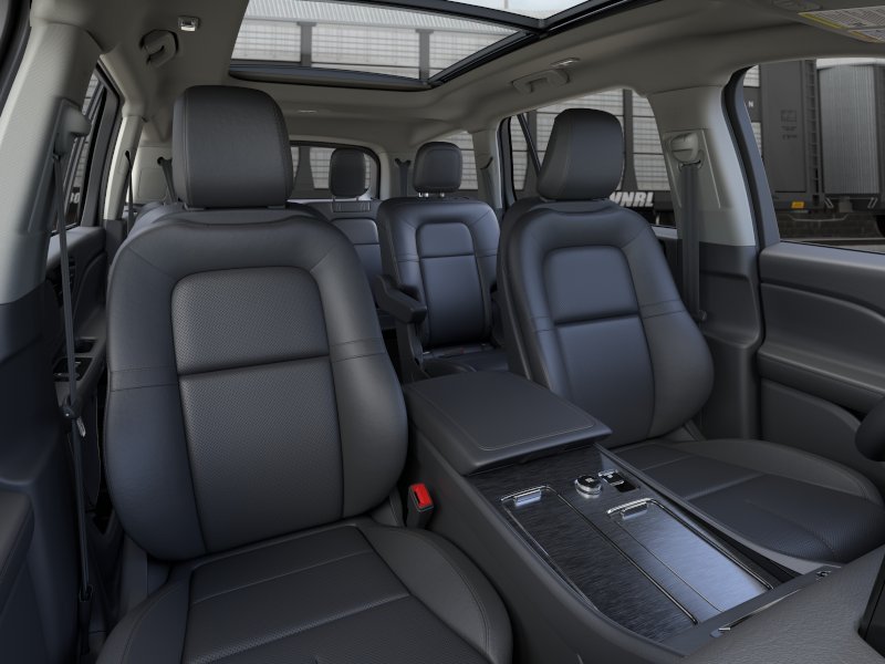 New 2026 Infinite Black Metallic Clearcoat Lincoln Premiere® image 10