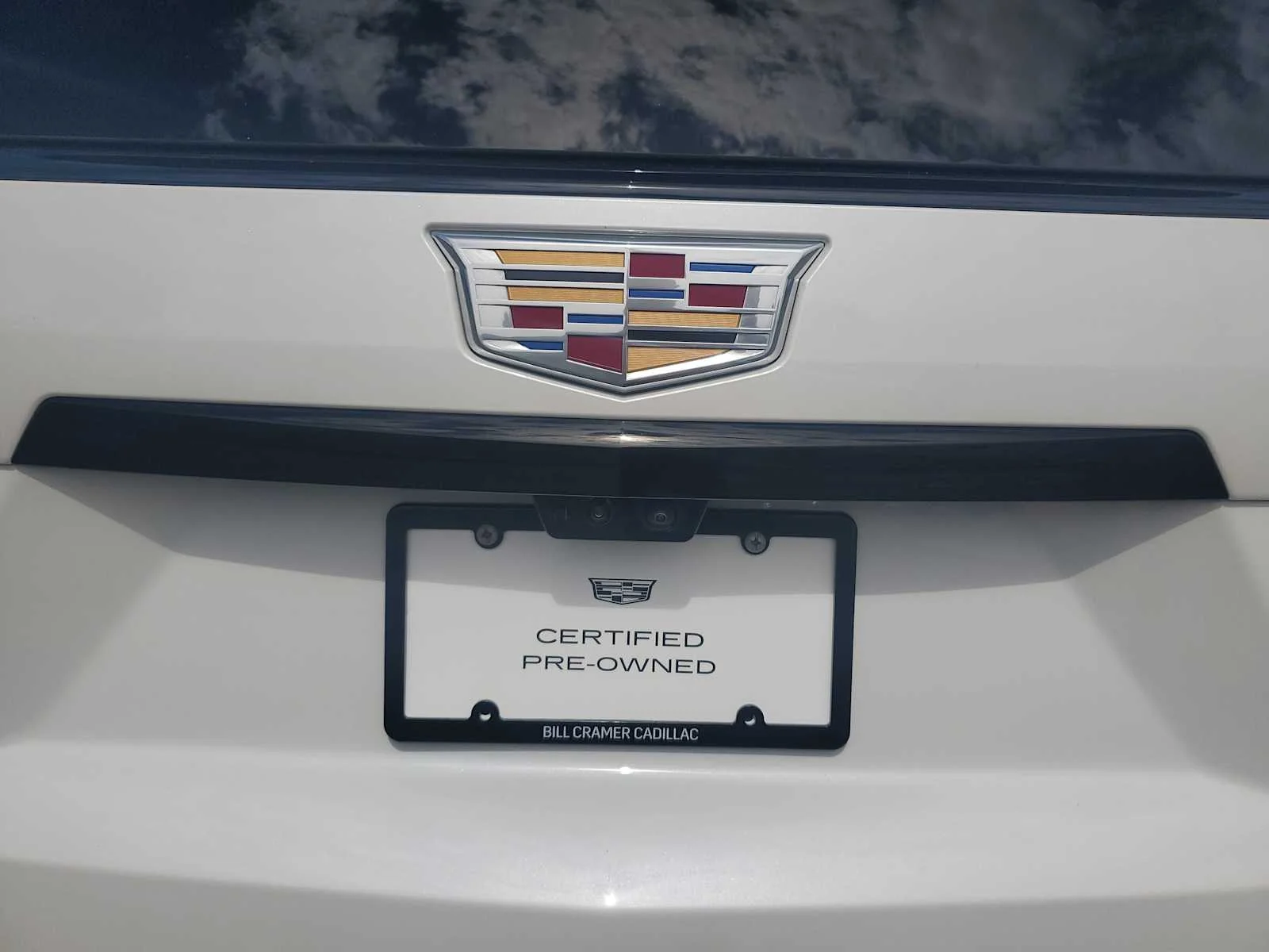 Used 2025 Crystal White Tricoat Cadillac Sport Platinum image 13