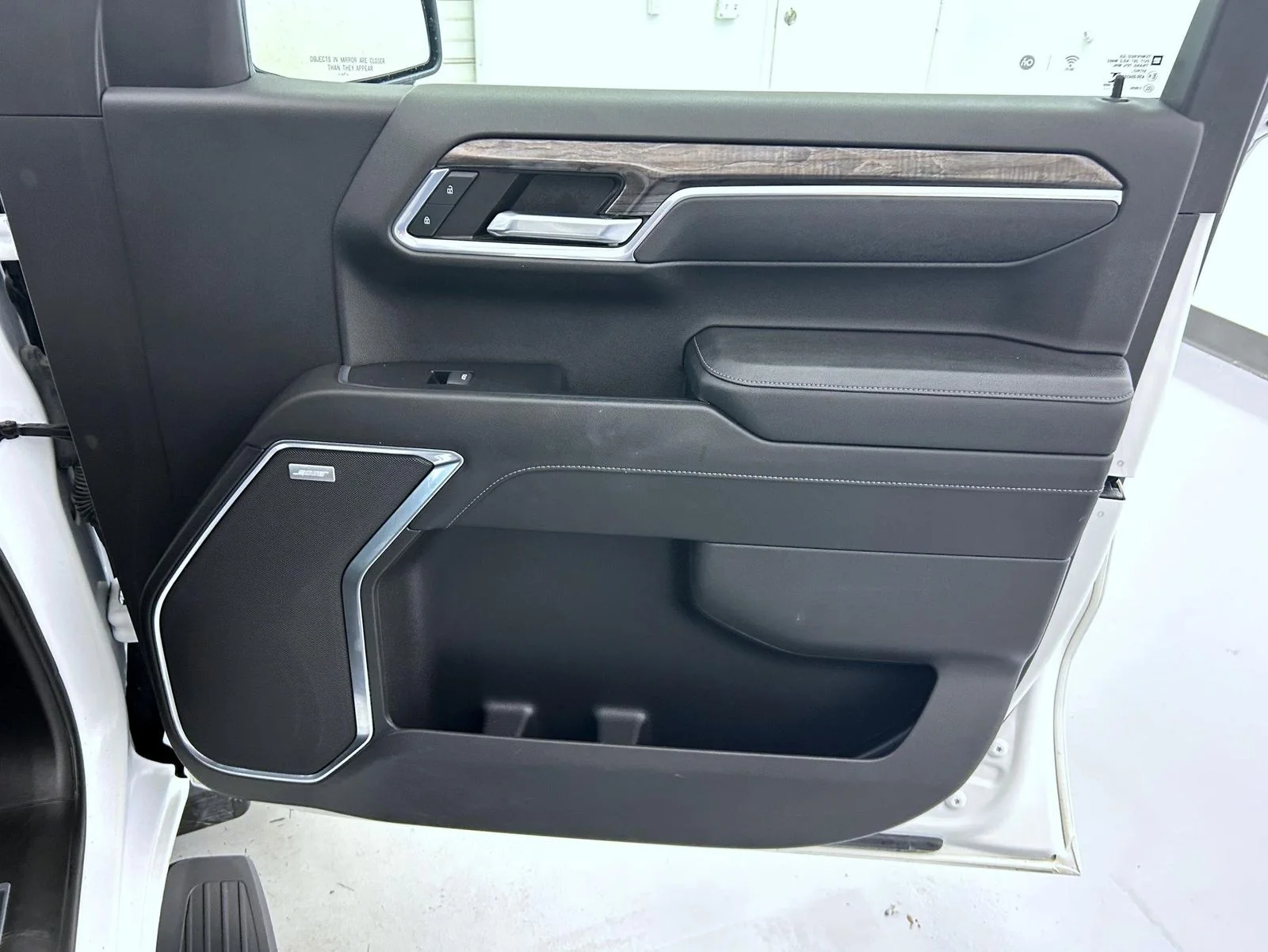 Used 2023 White Chevrolet LTZ image 16
