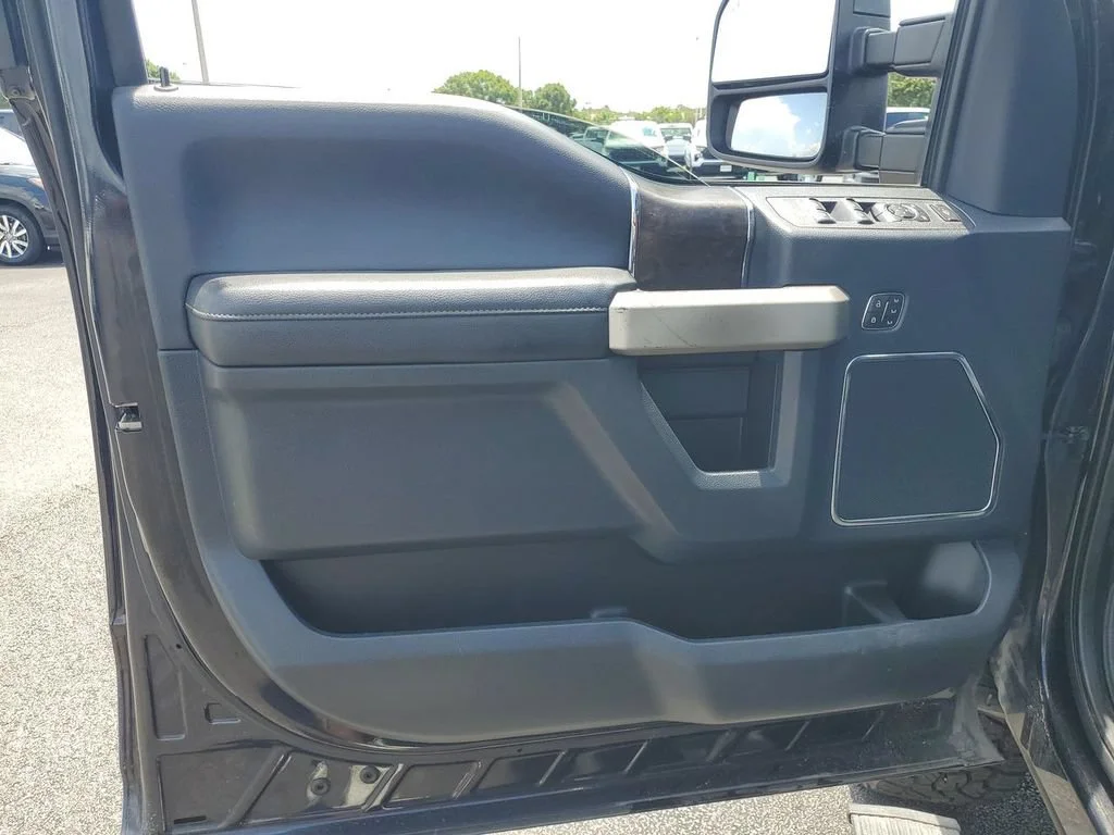 Used 2022 Blue Ford LARIAT image 29