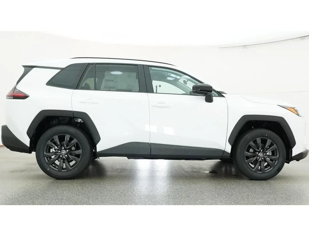 New 2026 White Toyota XLE Premium image 34
