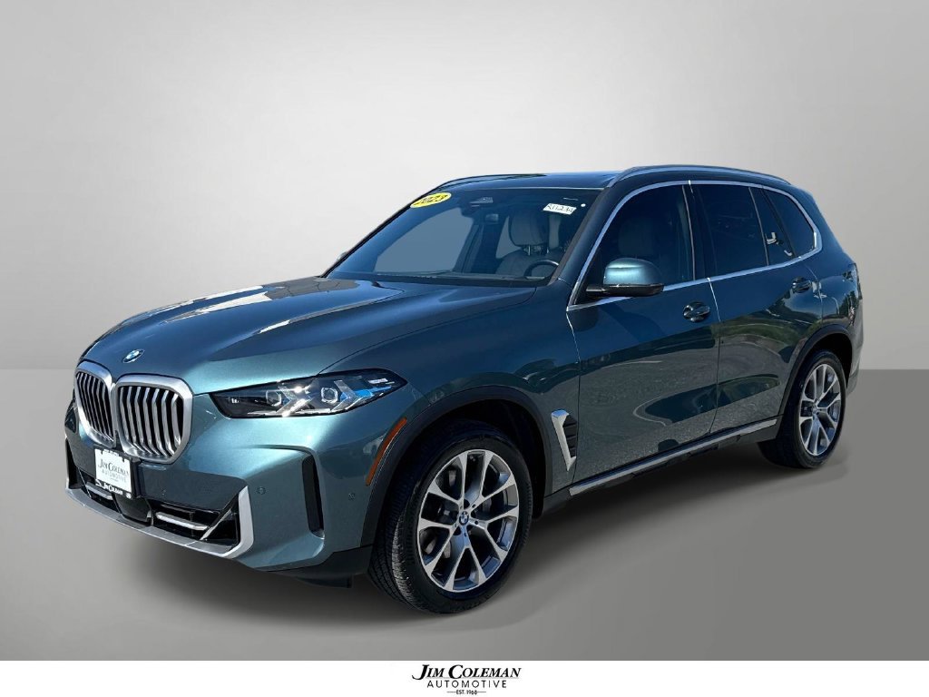 Used 2024 Blue BMW xDrive40i image 1