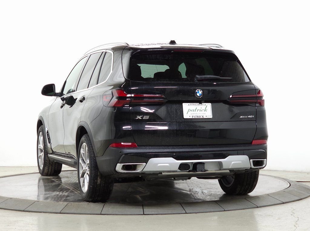 Used 2026 Black Sapphire Metallic BMW xDrive40i image 5