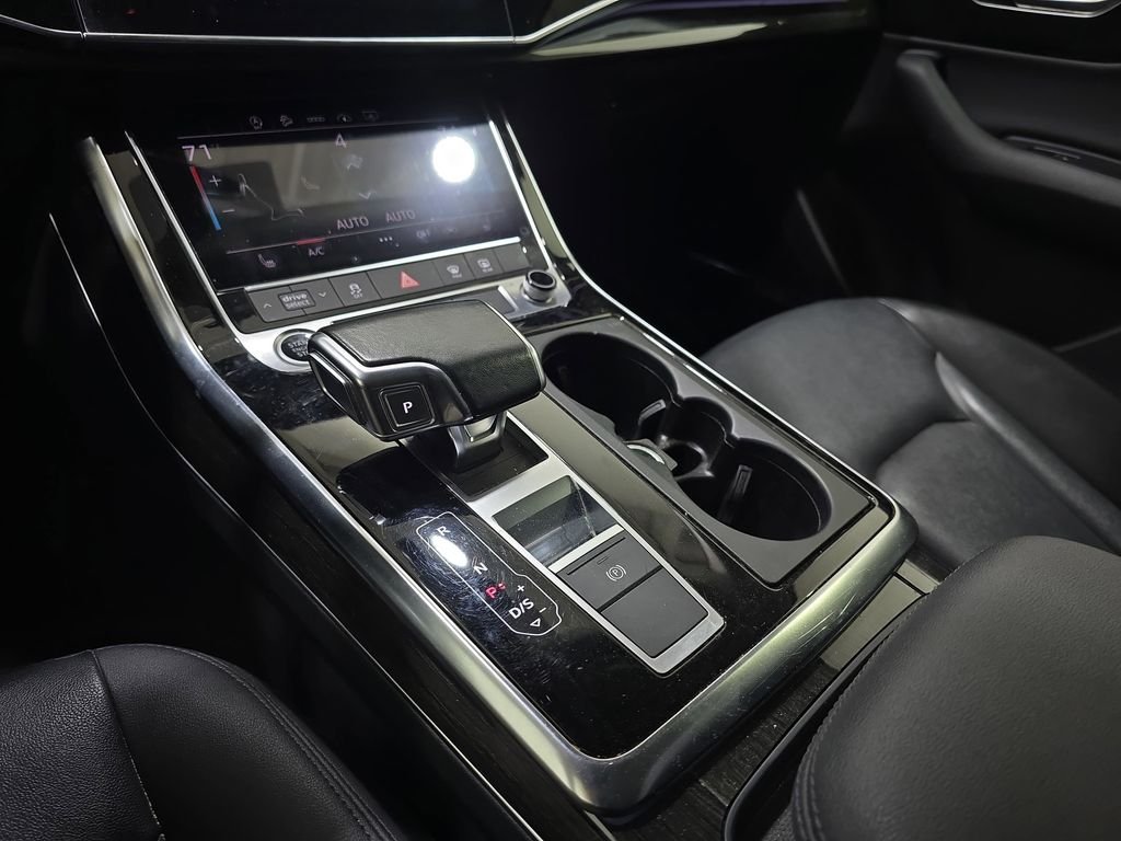 Used 2022  Audi 55 Premium Plus image 26
