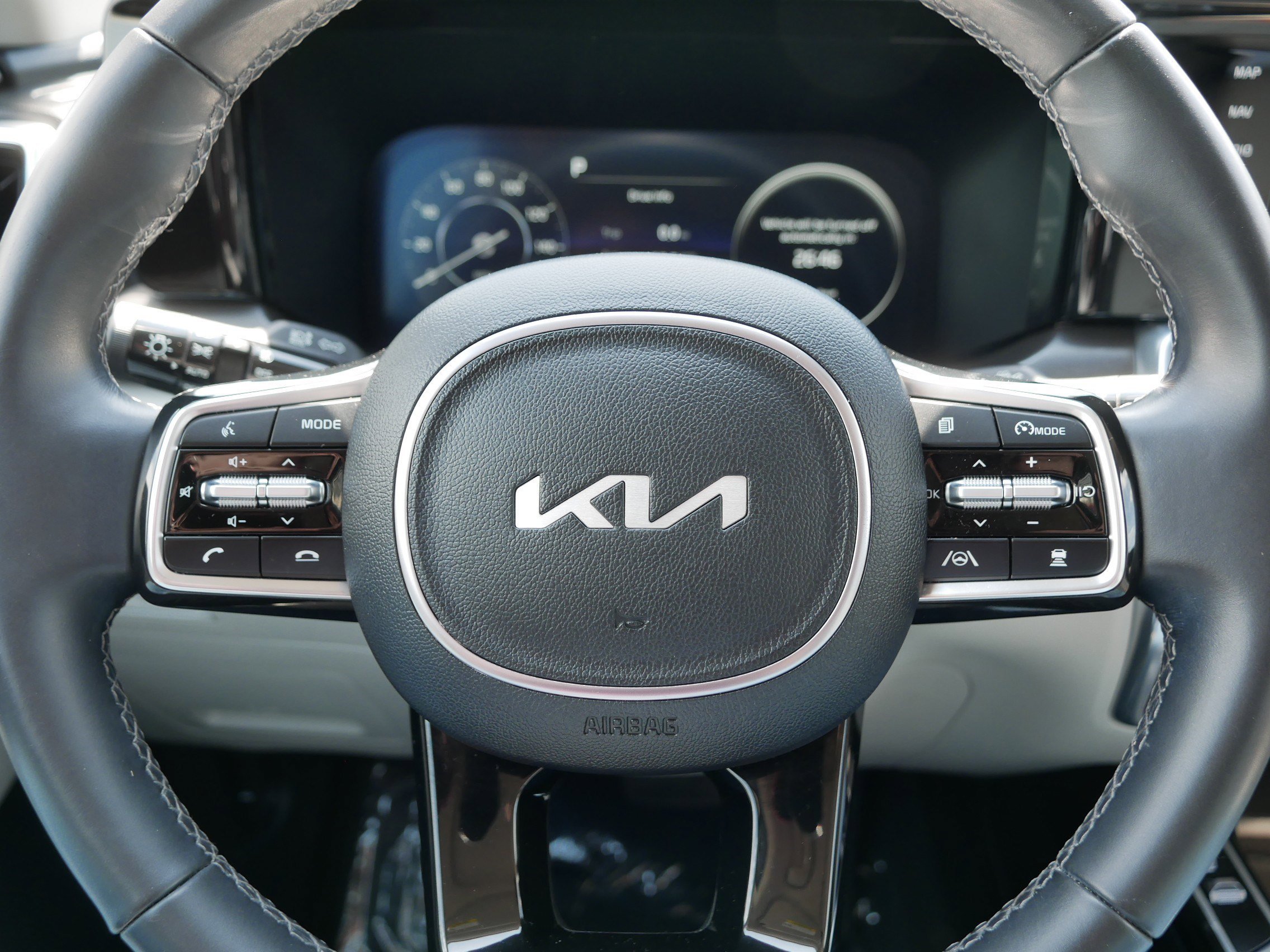 Certified Used 2023 Everlasting Silver Kia SX image 25