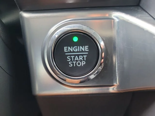 Used 2023 Black Ford Lariat image 30