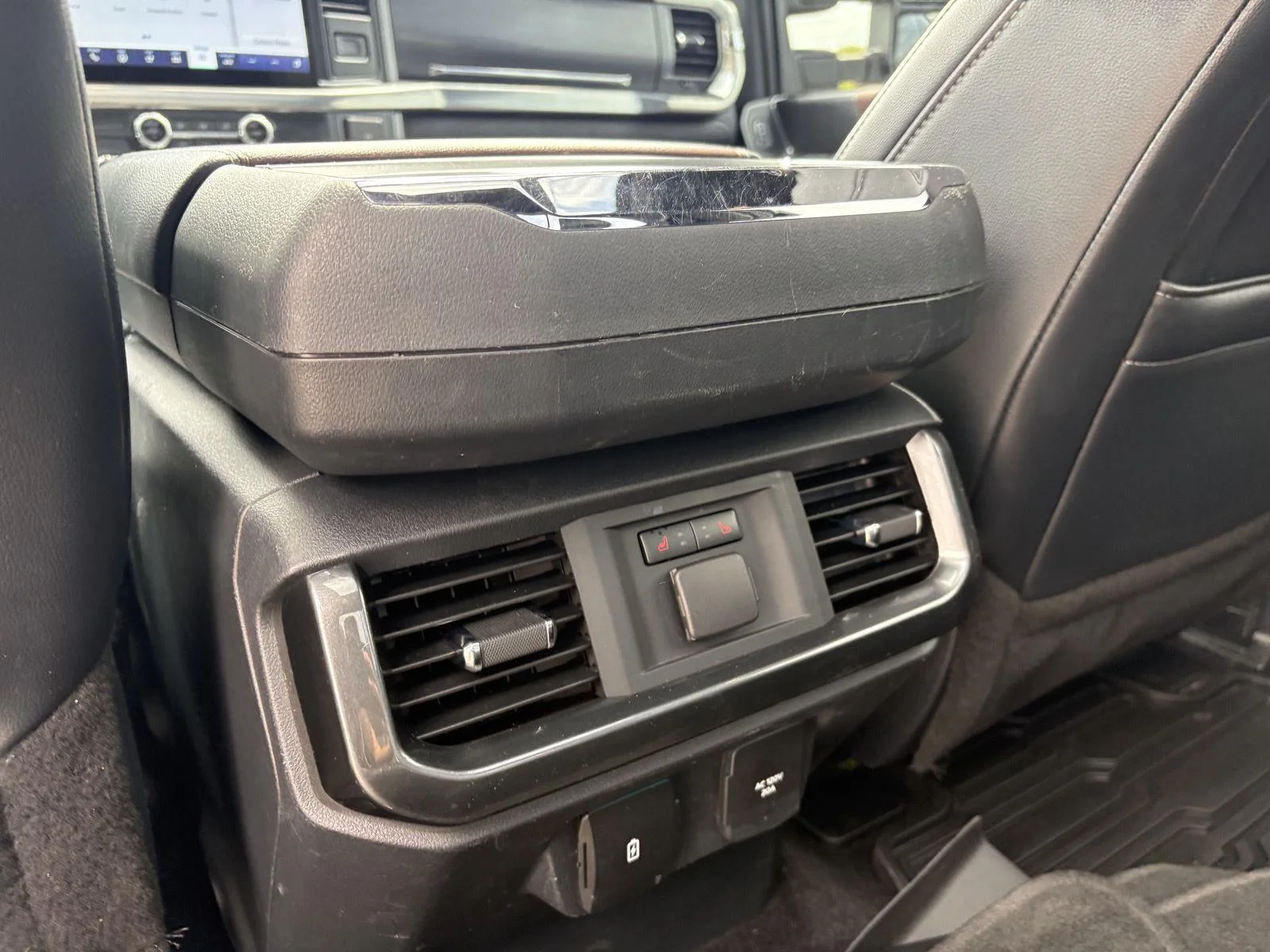 Used 2021 Oxford White Ford LARIAT image 20