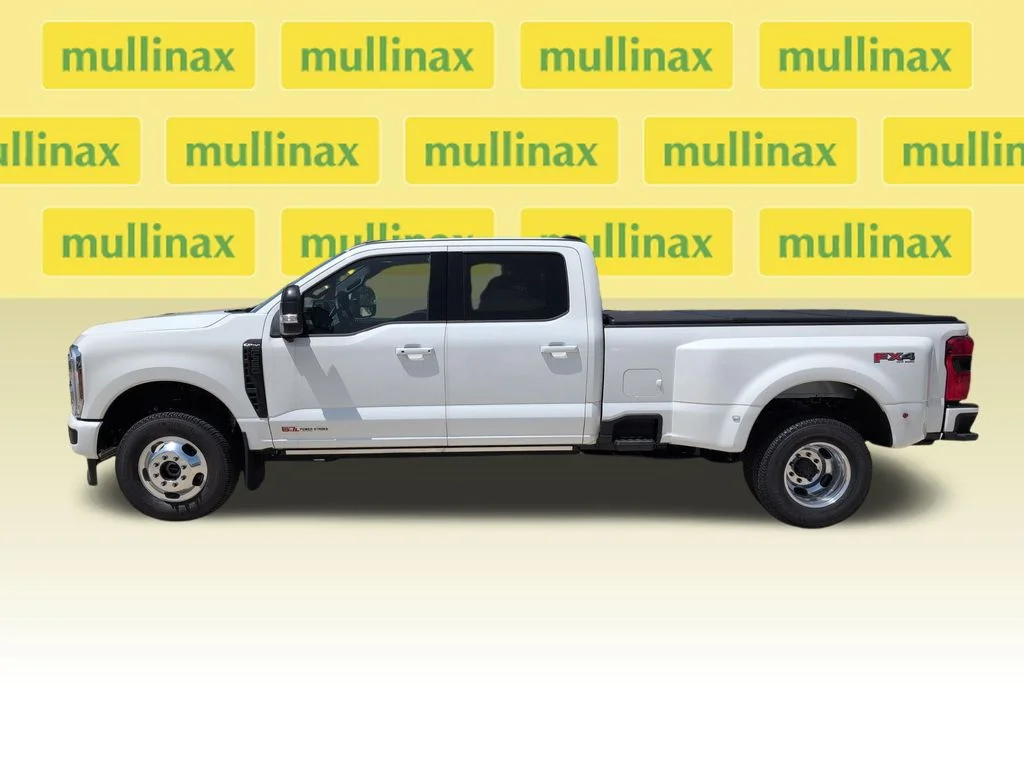2026 Ford F-350 Super Duty Platinum - Photo 13