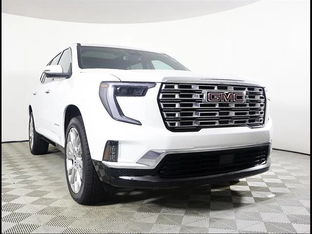2024 GMC Acadia Denali AWD's photo