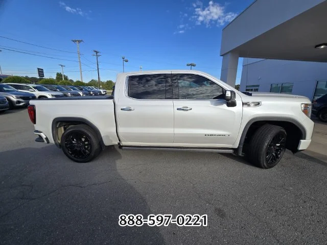 Used 2020 White GMC Denali image 7