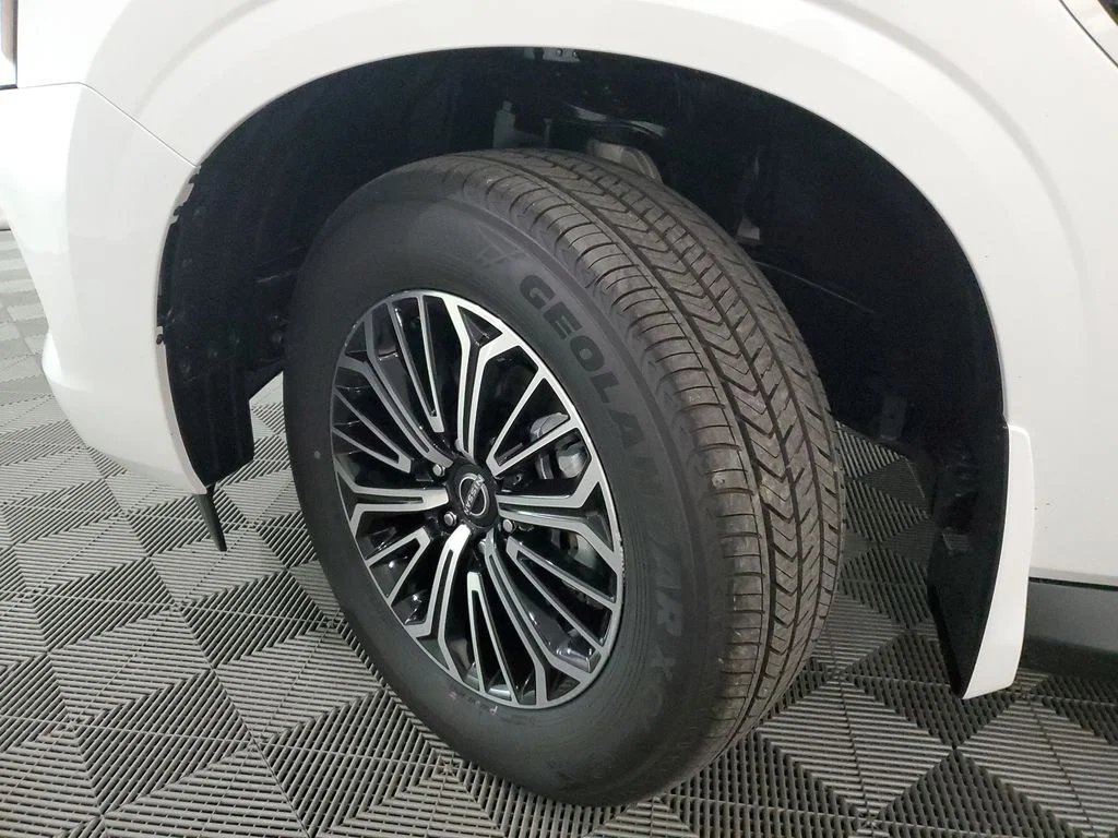 2026 Nissan Armada SL - Photo 31