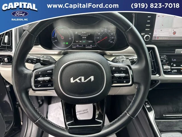 Used 2022 Gray Kia EX image 25