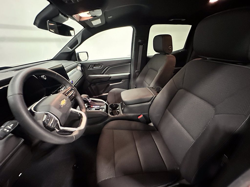 Used 2023 Red Chevrolet LT image 3