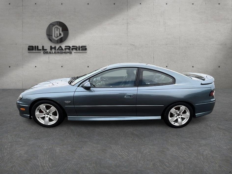 Used 2006 Gray Pontiac Base image 10