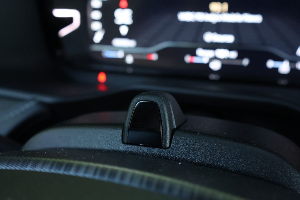 2024 GMC Yukon Denali Ultimate - Photo 30