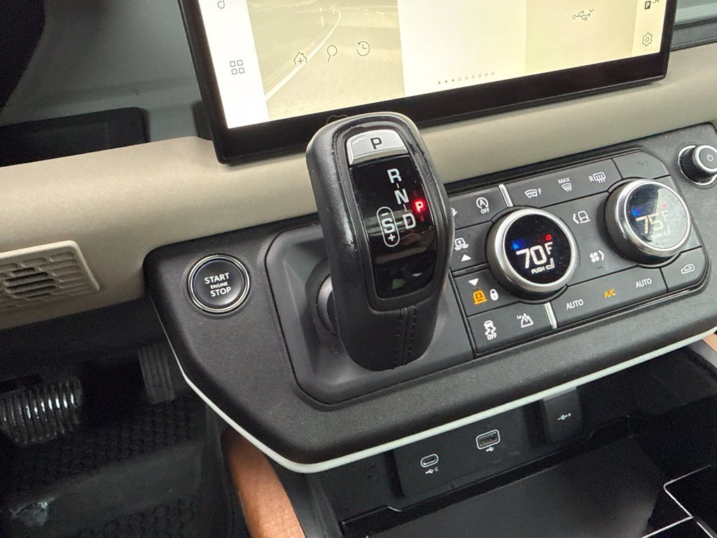 Used 2023 Black Land Rover SE image 30