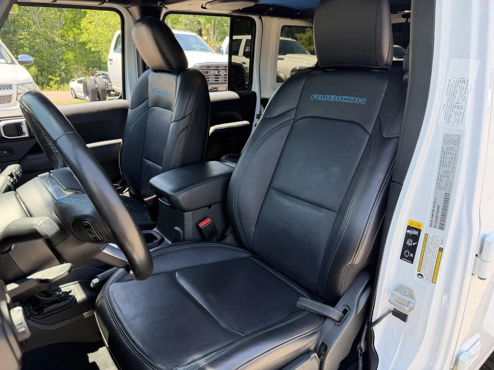Used 2023 Bright White Jeep Rubicon image 17
