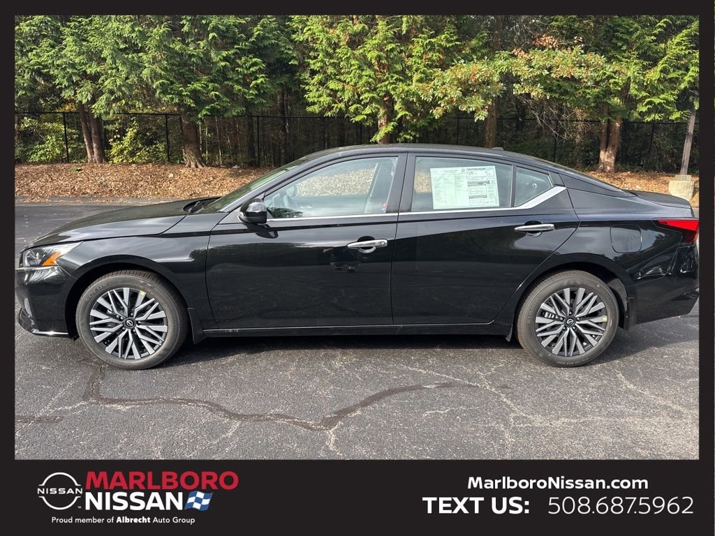 2025 Nissan Altima SV - Photo 4