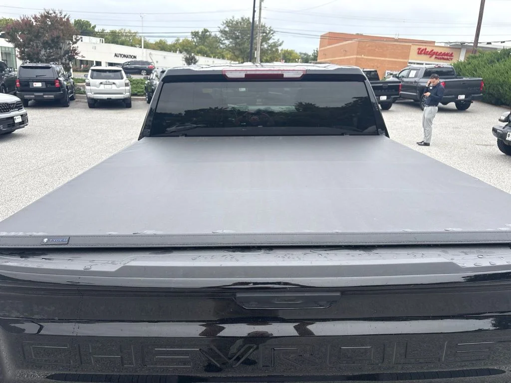 Used 2025 Black Chevrolet RST image 20