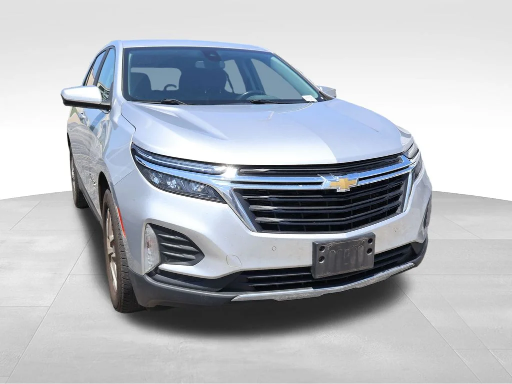 Used 2022 Silver Ice Metallic Chevrolet LT image 8