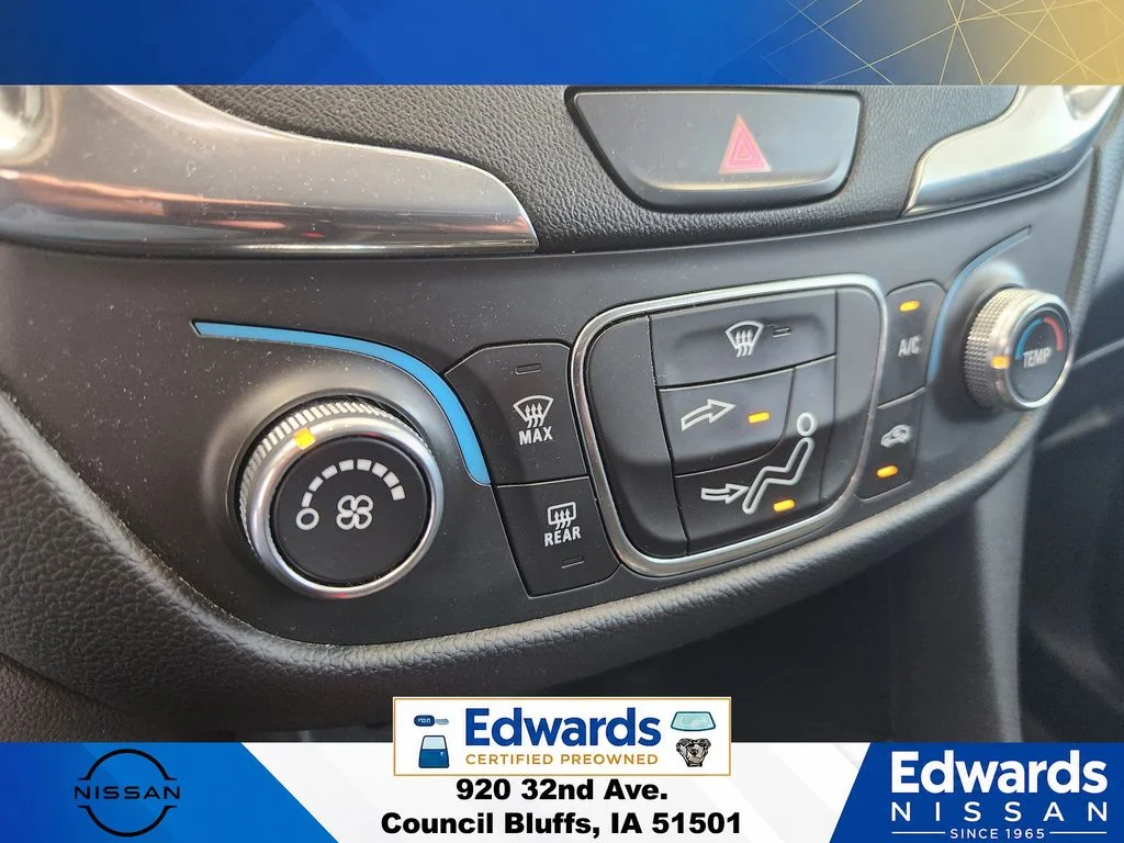 Used 2019 Silver Chevrolet LT image 29