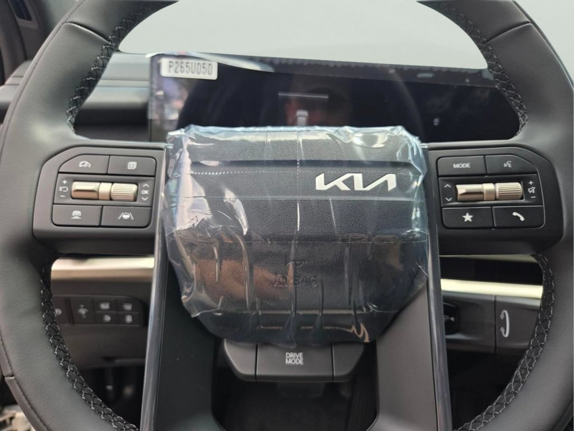 New 2027 Ivory Silver Kia EX image 24