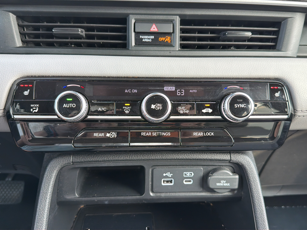 Used 2023 Silver Honda EX-L image 20