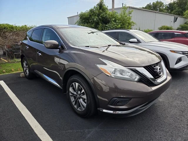 Used 2017 Brown Nissan S image 3
