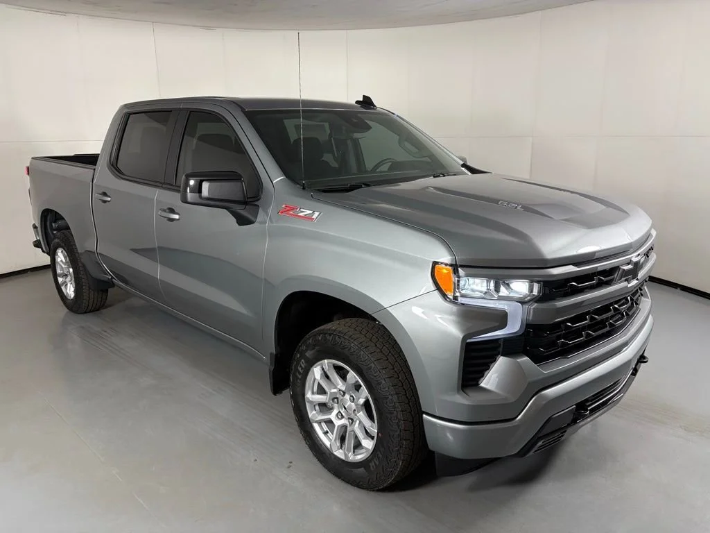 New 2026 Sterling Gray Metallic Chevrolet RST image 2