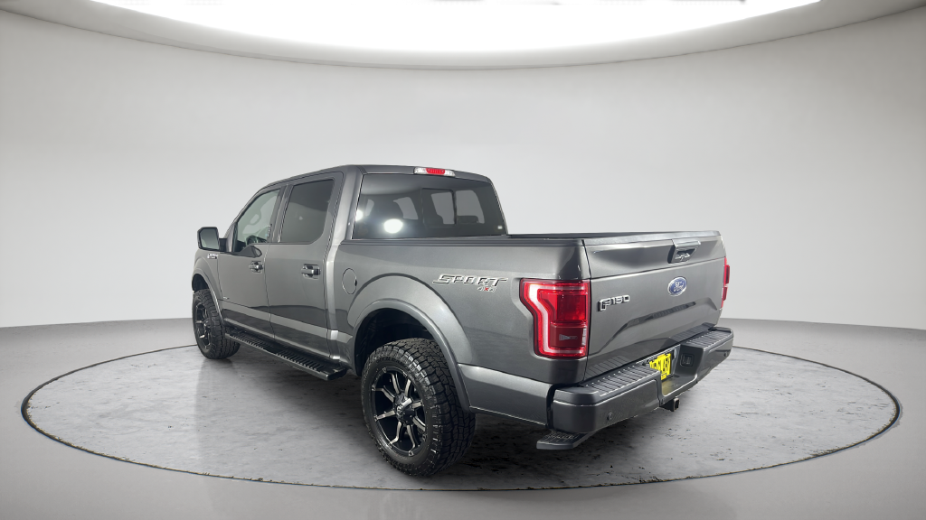 2017 Ford F-150 Lariat - Photo 12